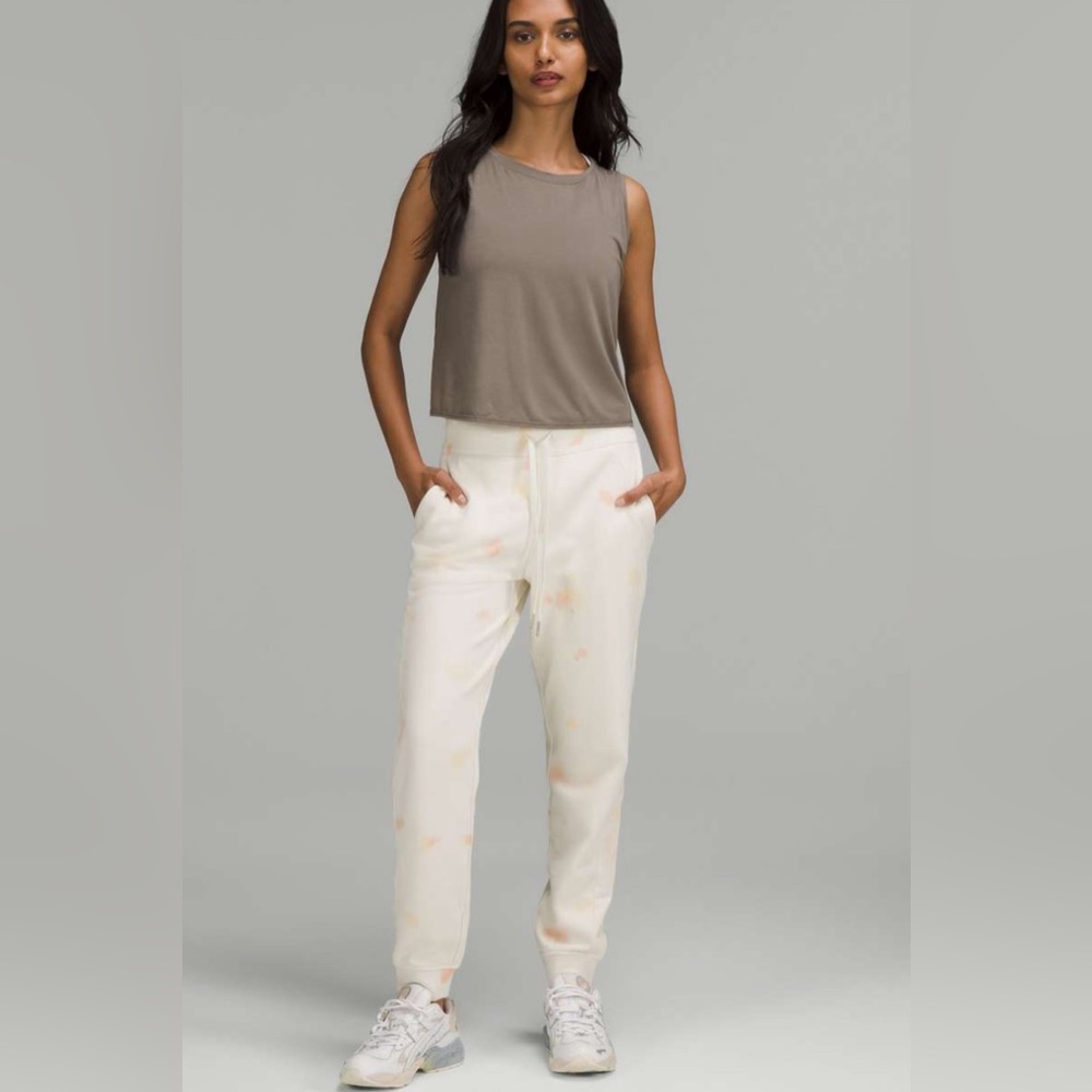 Lululemon Scuba High-Rise French Terry Jogger Echo Dye White Lemon Chiffon Peach
